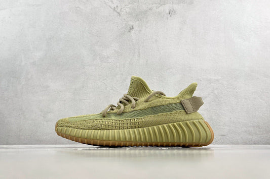 YEEZY BOOST 350 V2