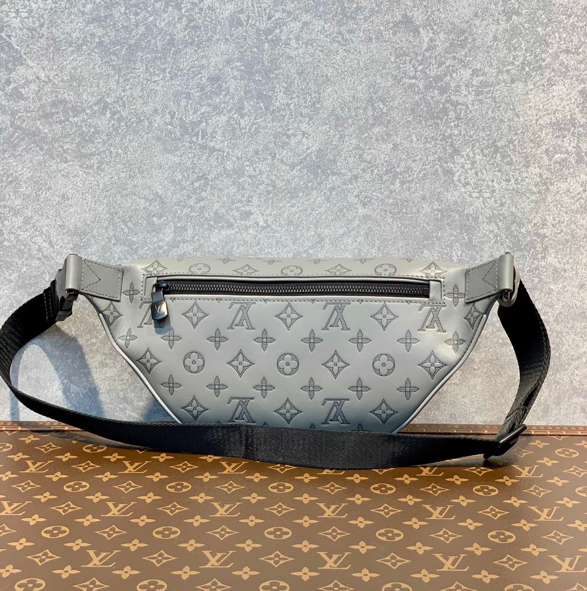 LOU DISCOVERY BUMBAG