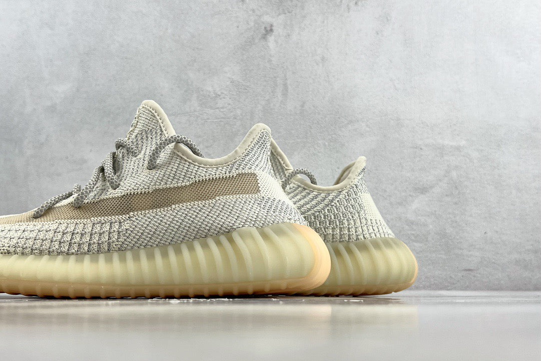 YEEZY BOOST 350 V2