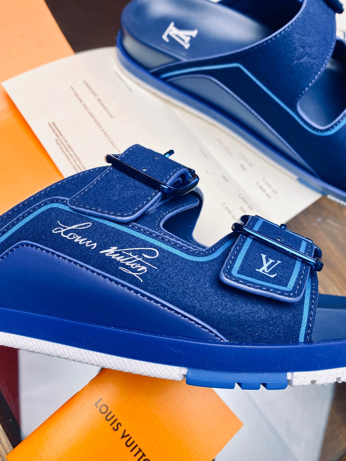 LOU TRAINER MULES