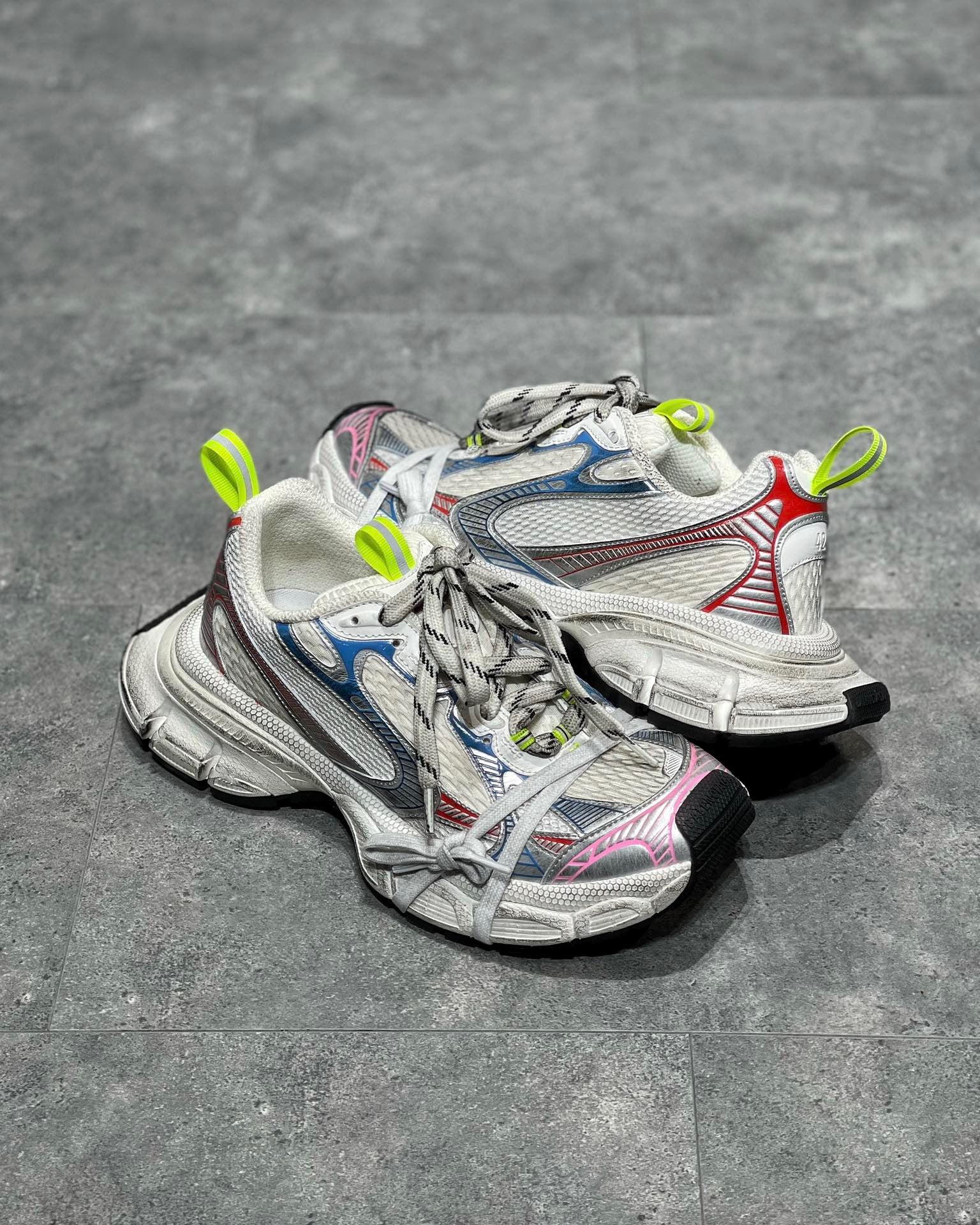 BAL 3XL TRAINERS