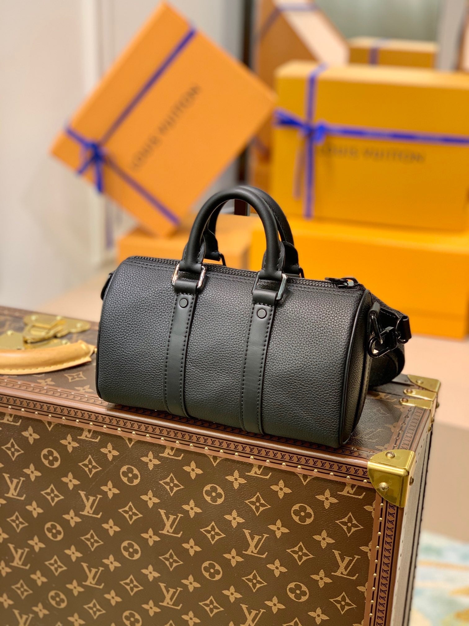LOU KEEPALL XS BAG