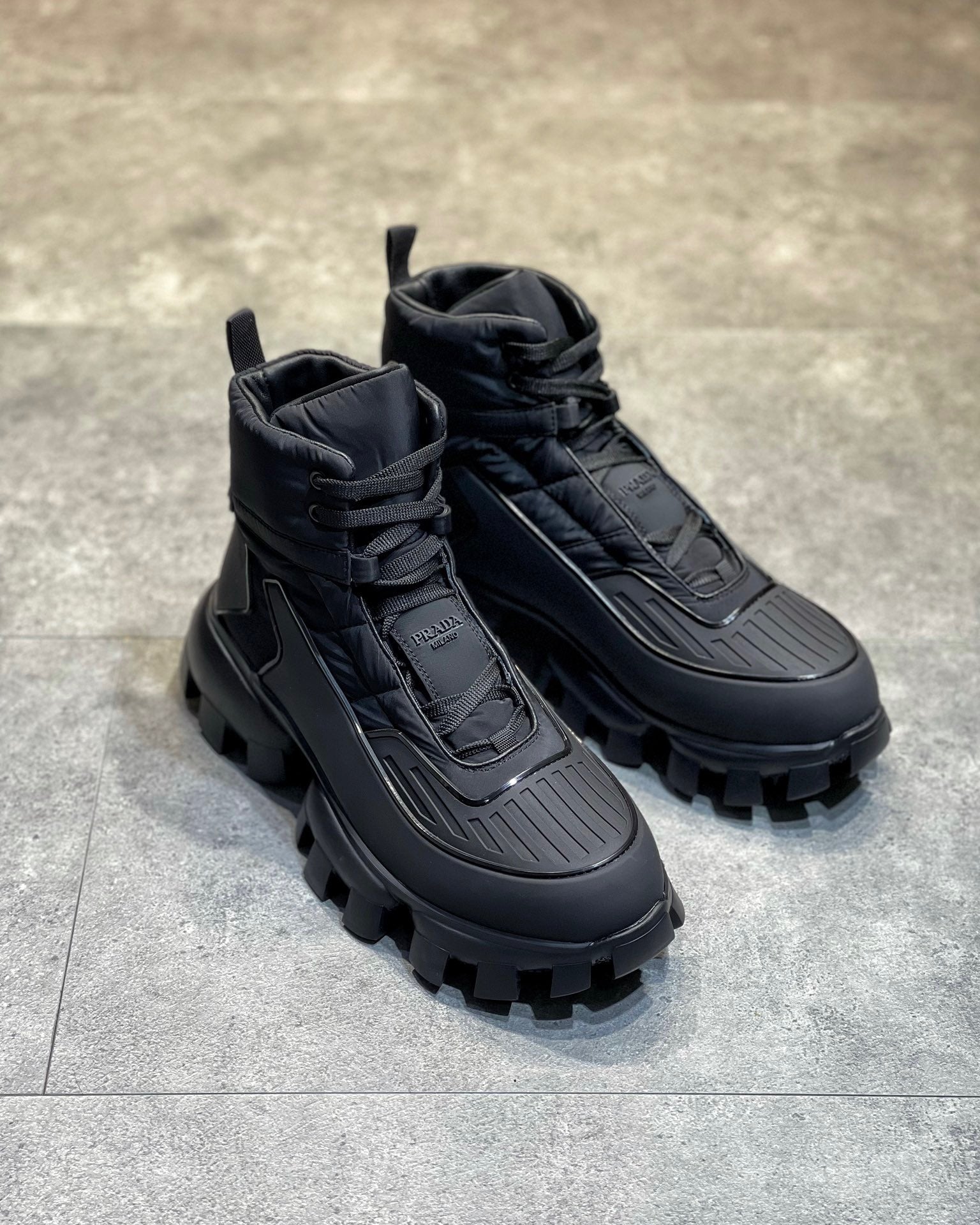 PD CLOUDBUST THUNDER SNEAKER