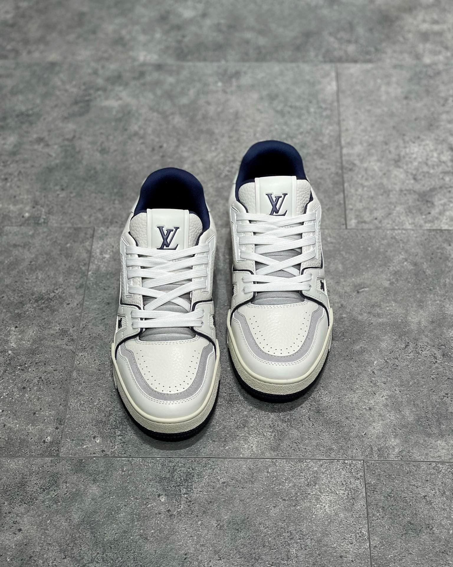 LOU TRAINERS