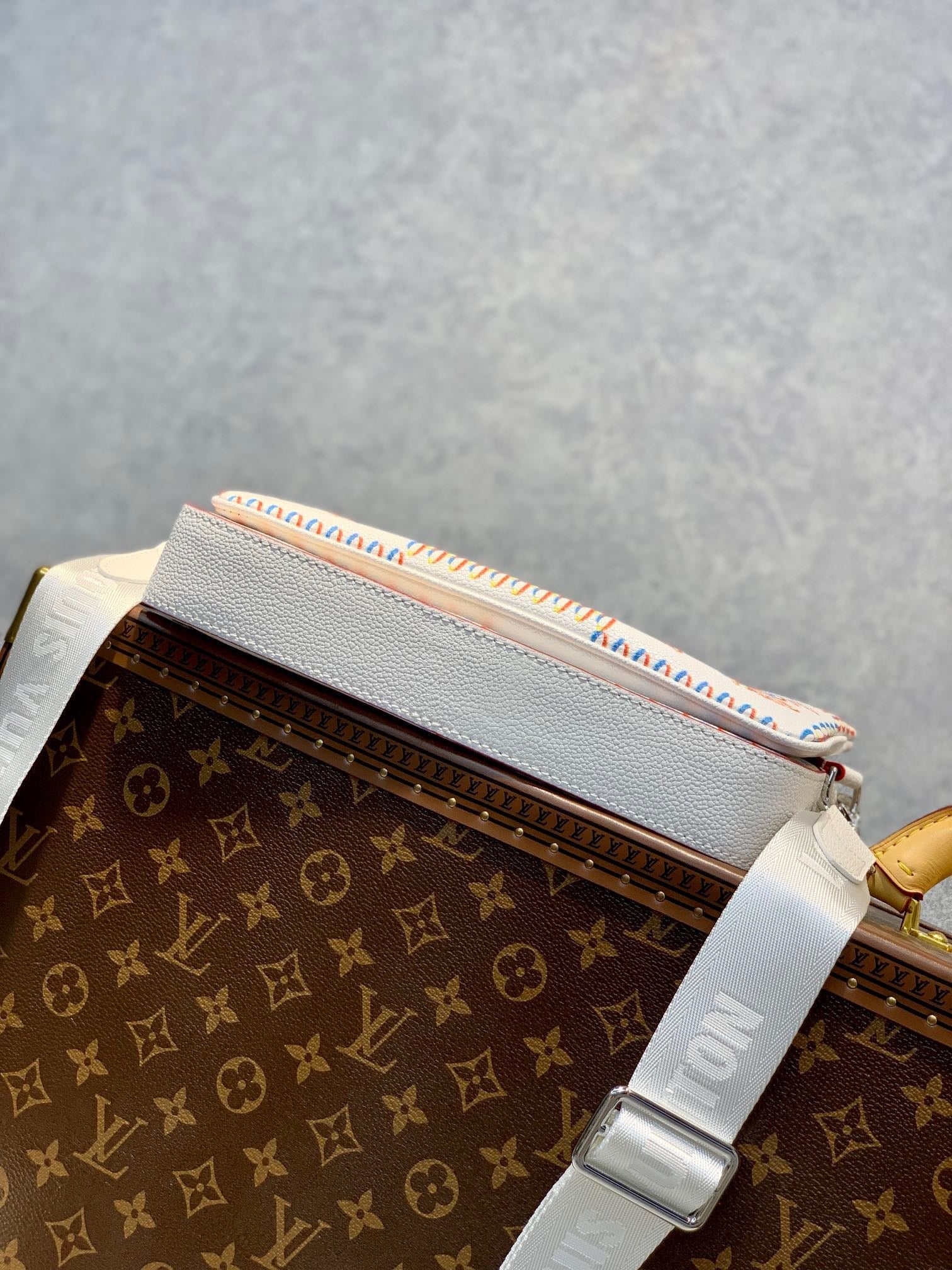 LOU TRIO MESSENGER BAG