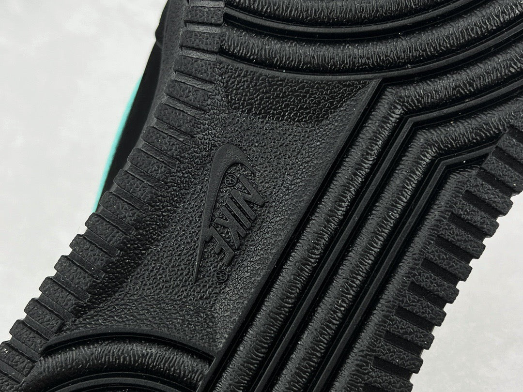 NIKE x TIFFANY AIR FORCE