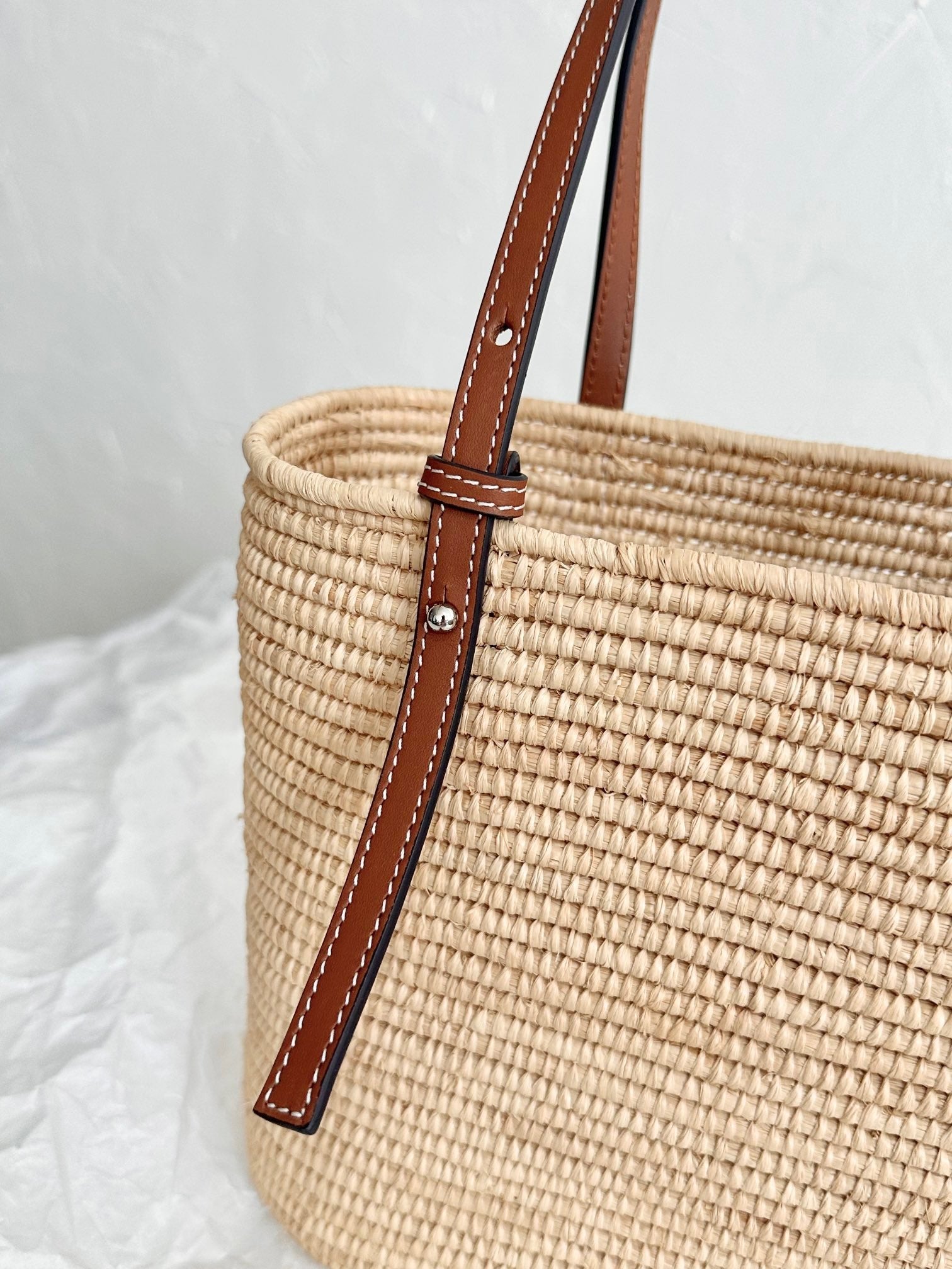 LOEW SMALL SQUARE BASKET BAG