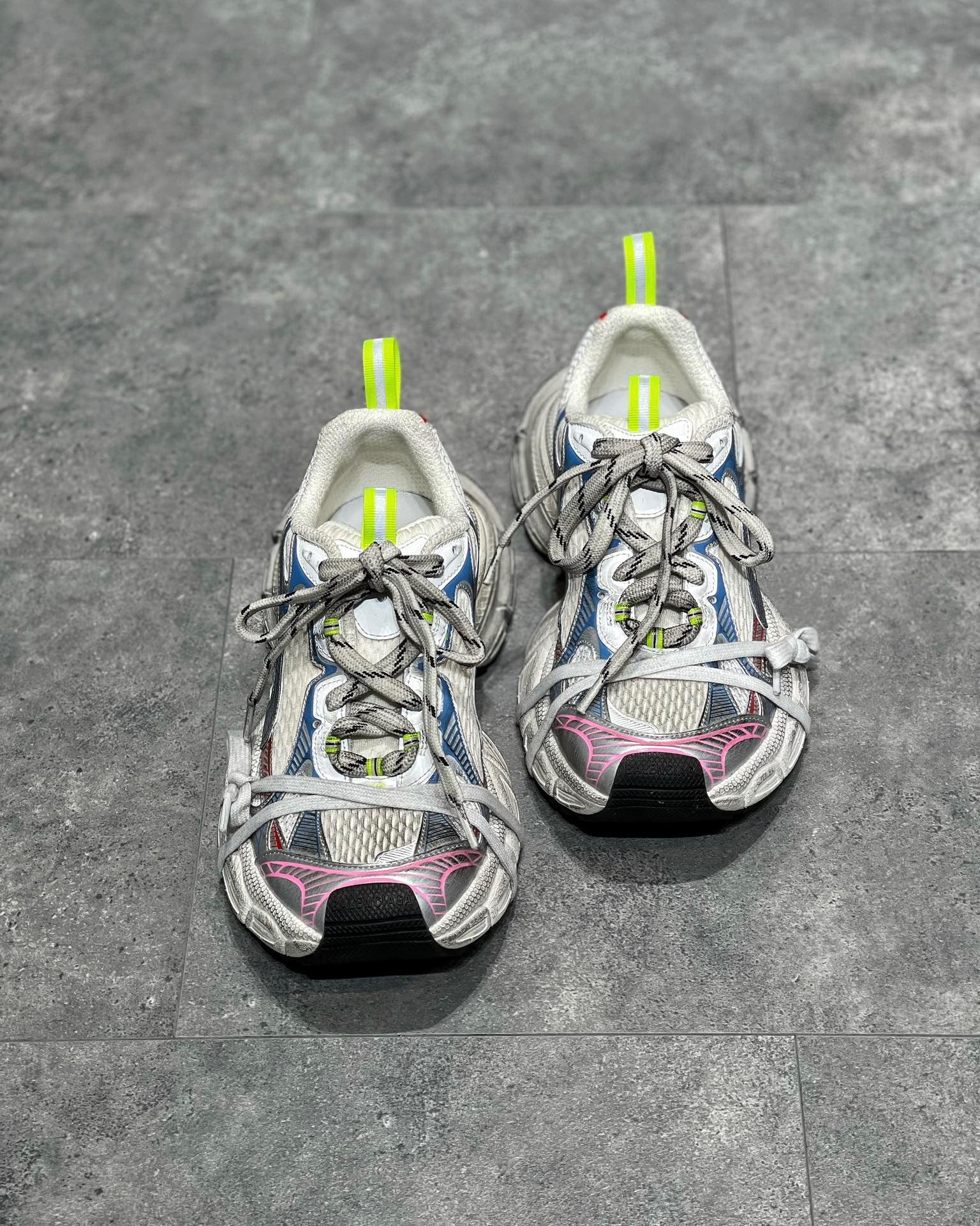 BAL 3XL TRAINERS