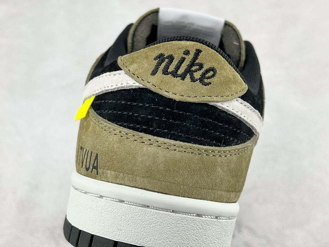 DUNK LOW x OTOMO KATUSHIRO