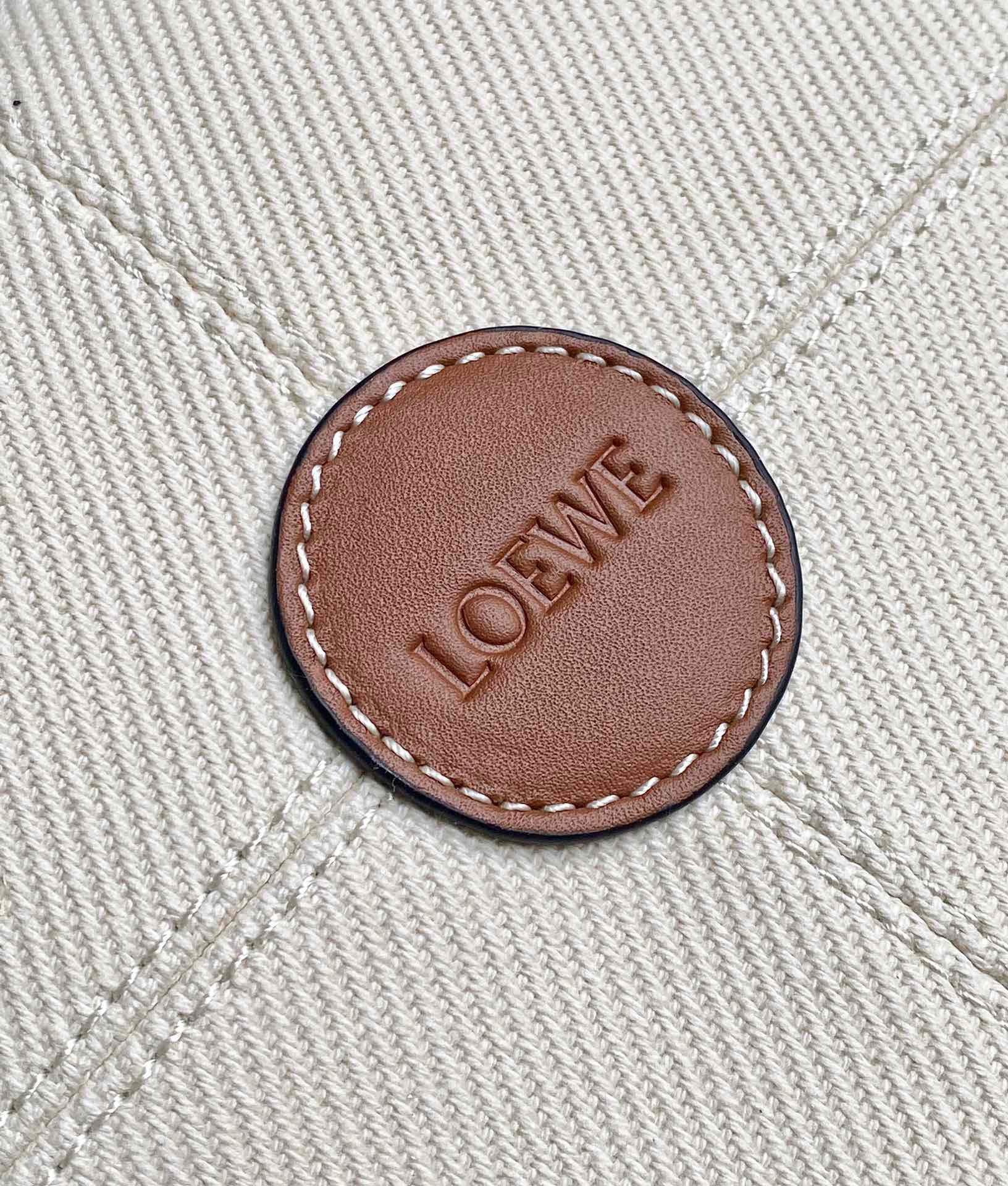 LOEW CUSHION TOTE BAG