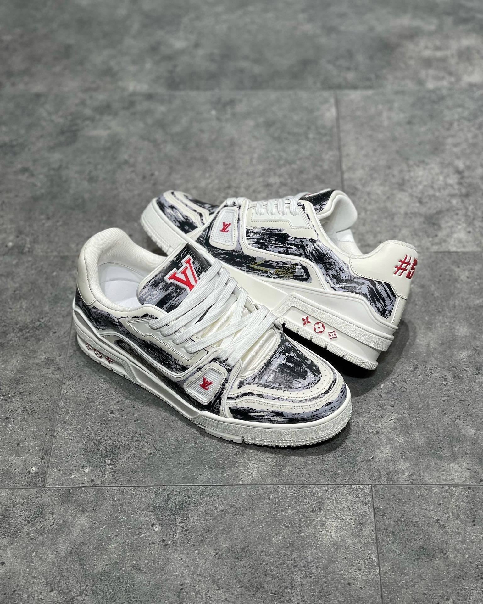 LOU TRAINERS