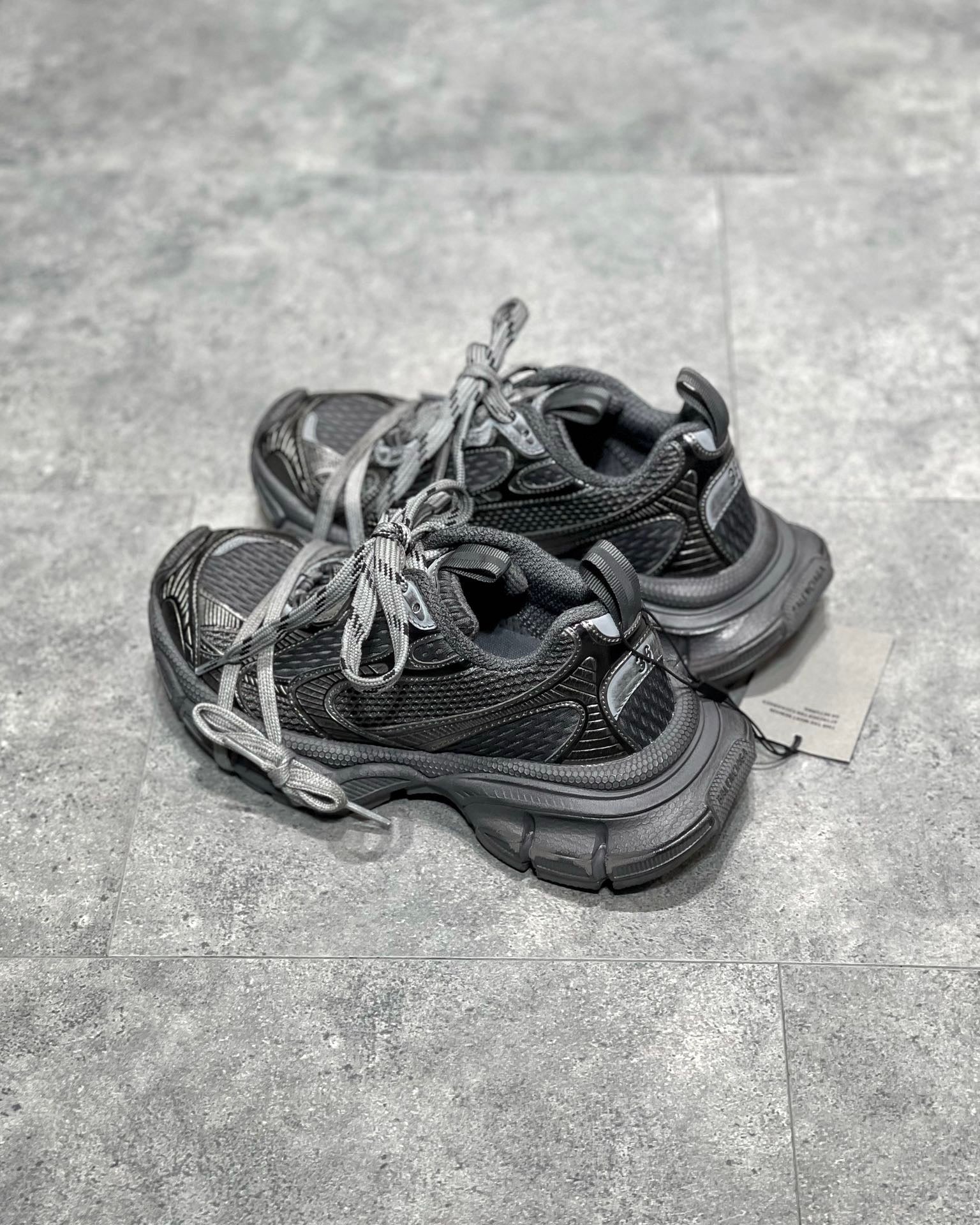 BAL 3XL TRAINERS