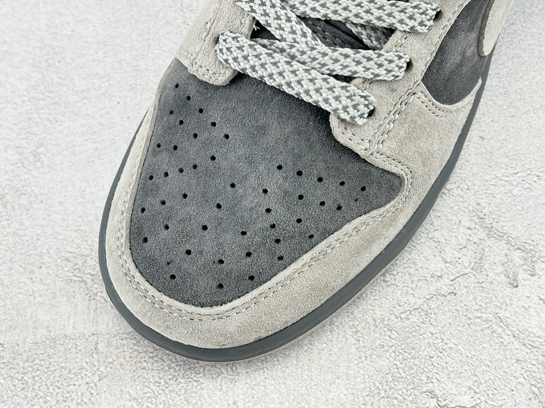 DUNK LOW x OTOMO KATUSHIRO