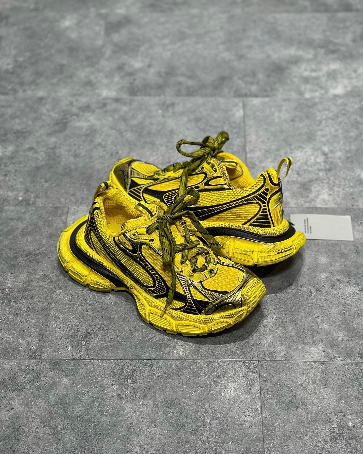 BAL 3XL TRAINERS