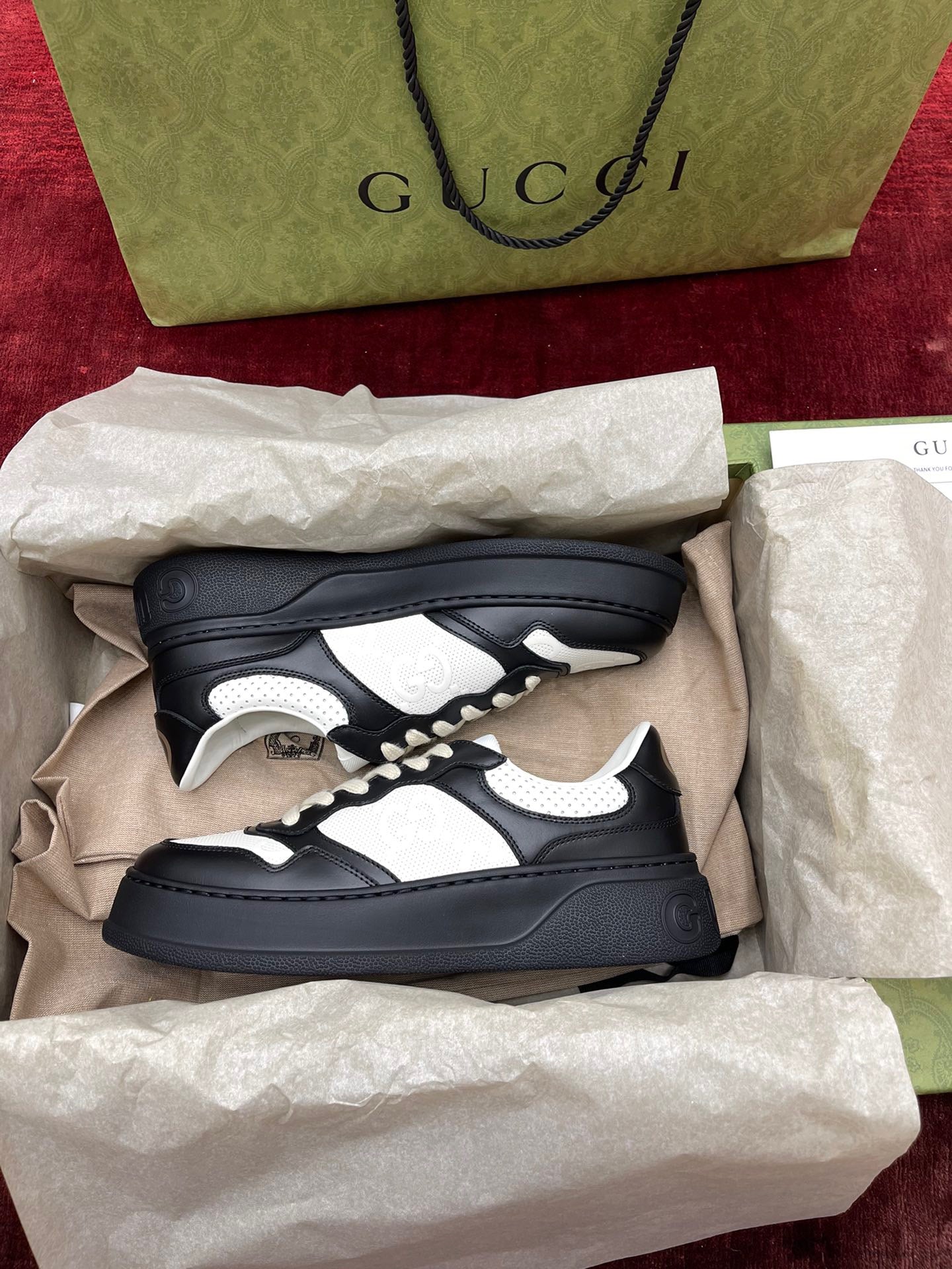 GG SUPREME TRAINERS