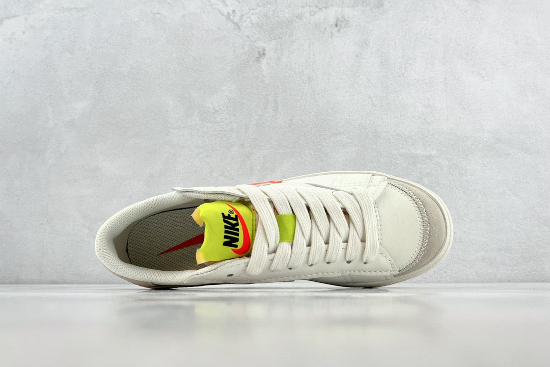 NIKE BLAZER LOW SWOOSH
