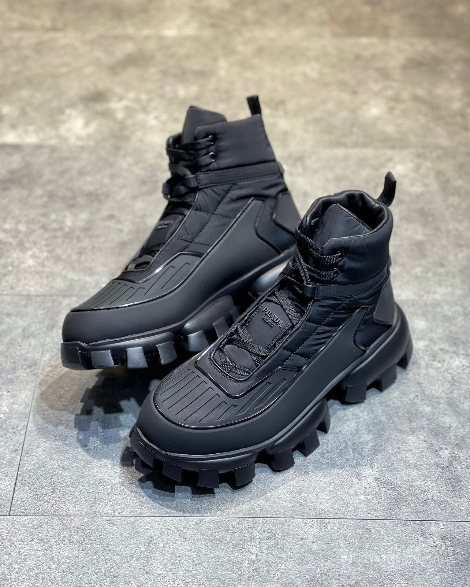 PD CLOUDBUST THUNDER SNEAKER