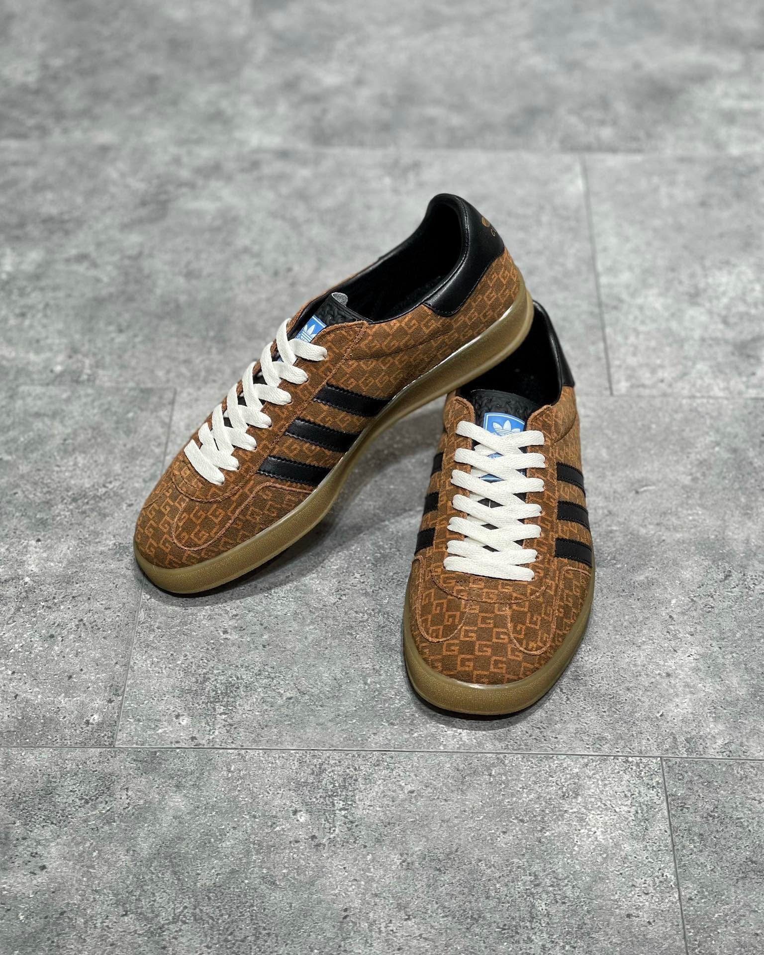 GG x ADID GAZELLE SNEAKER