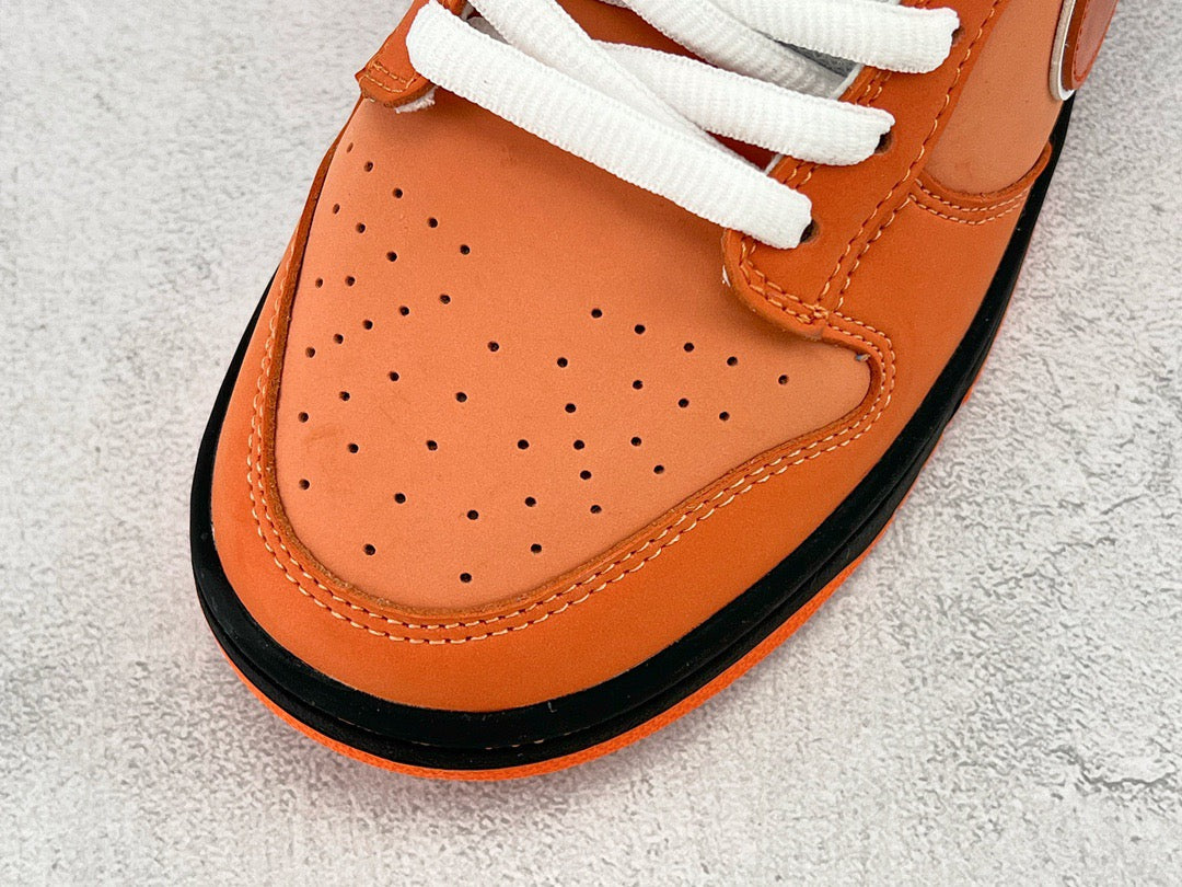 DUNK LOW ORANGE LOBSTER