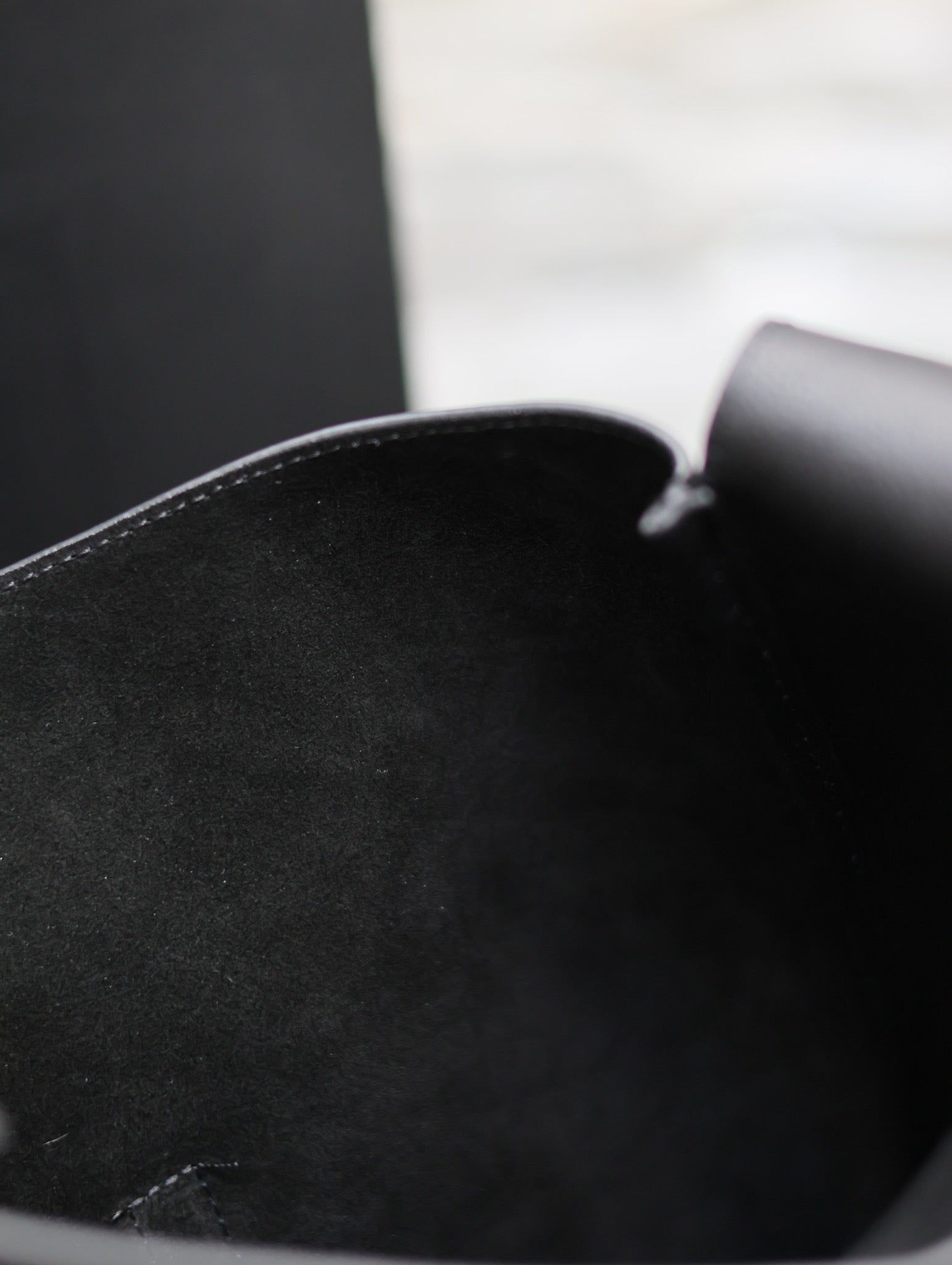 SL LARGE LE 5 À 7 SUPPLE IN SMOOTH LEATHER