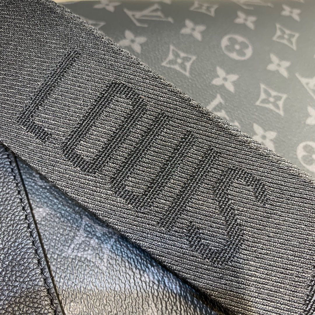 LOU SAUMUR TOTE
