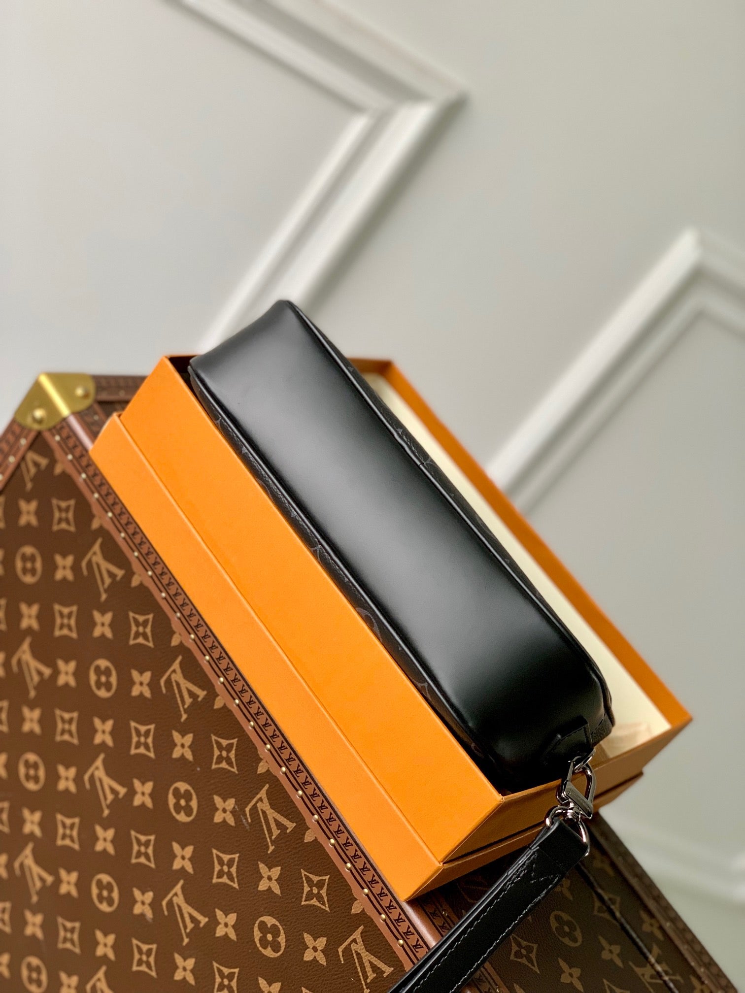 LOU POCHETTE KASAI