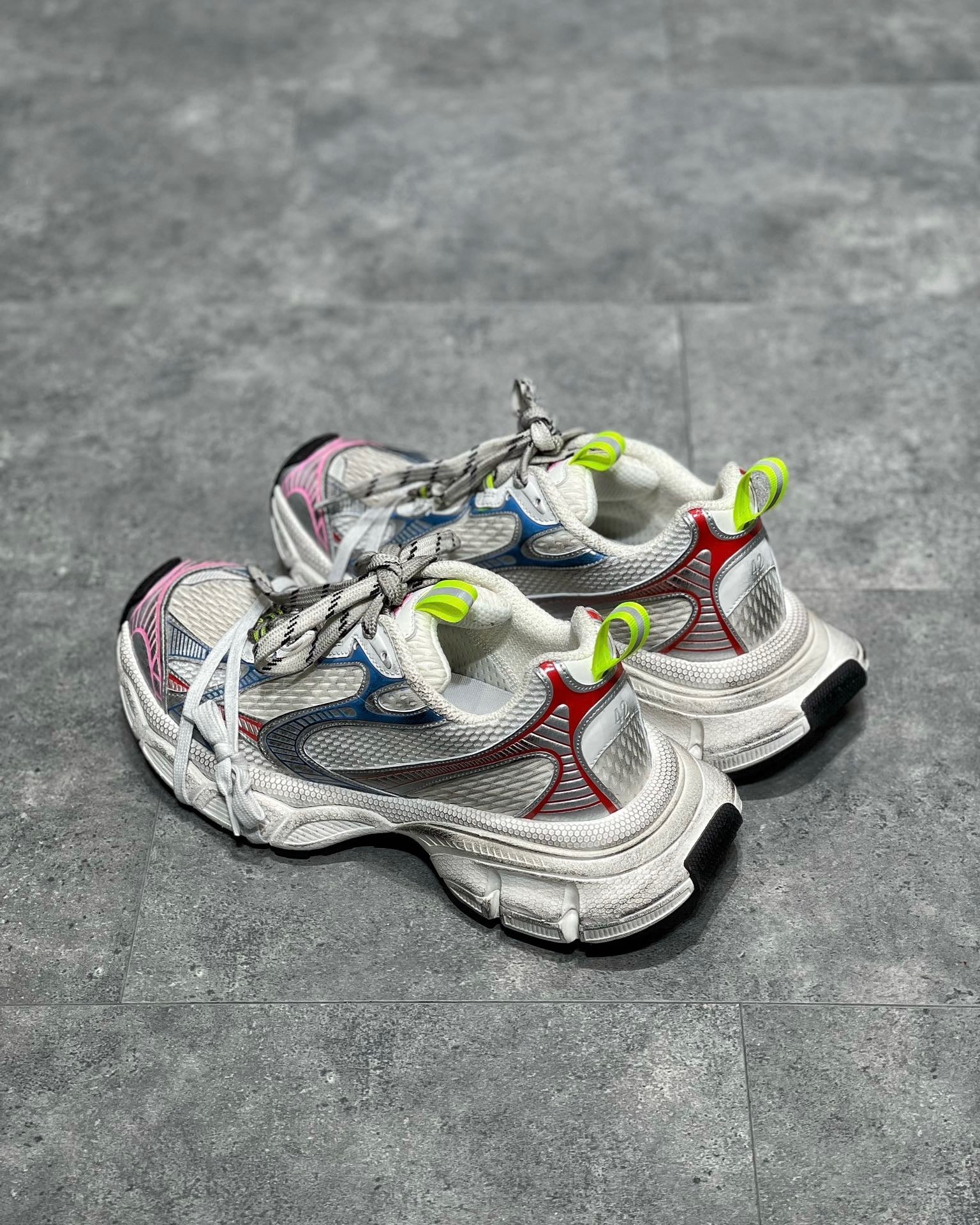 BAL 3XL TRAINERS