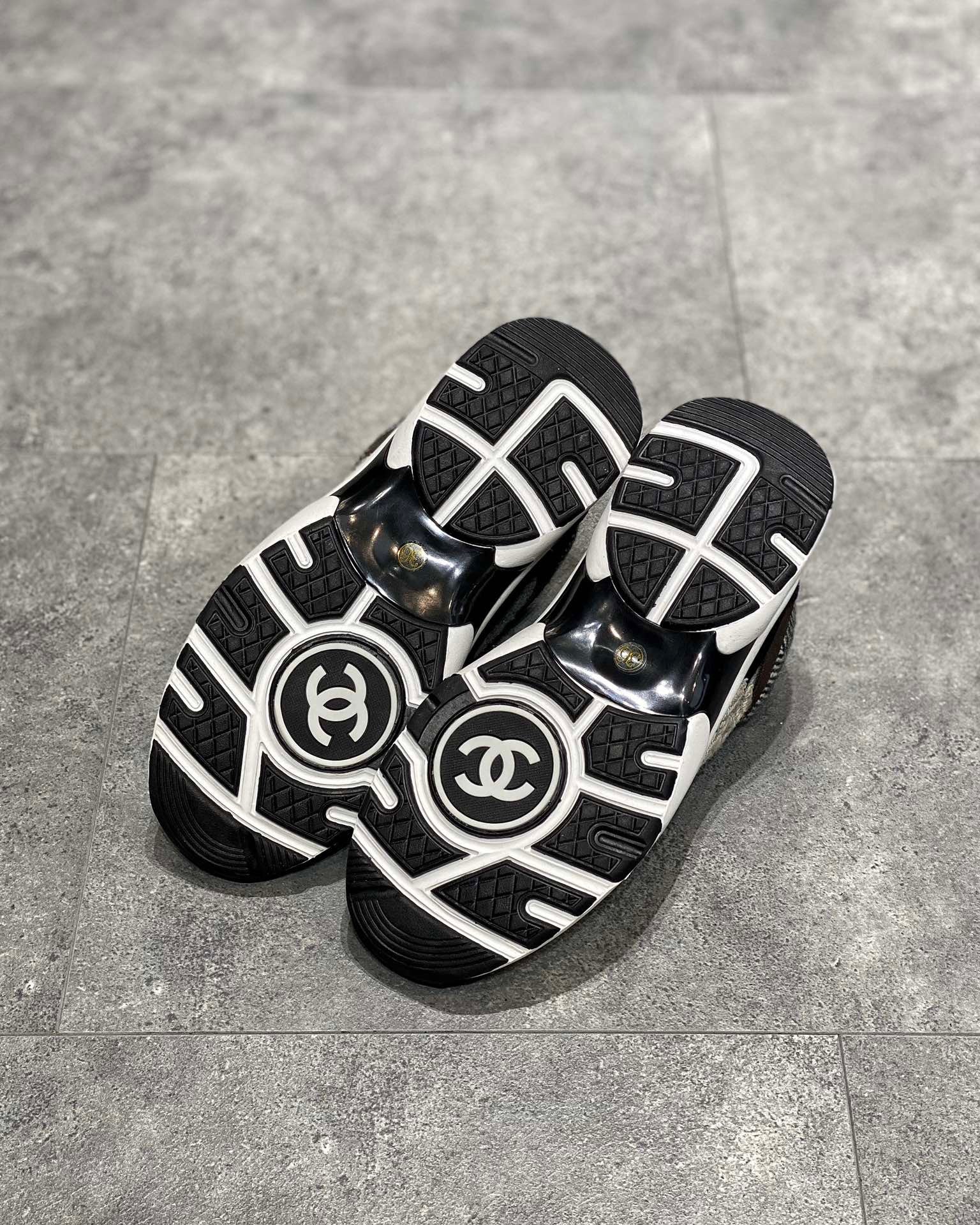 CC TRAINERS