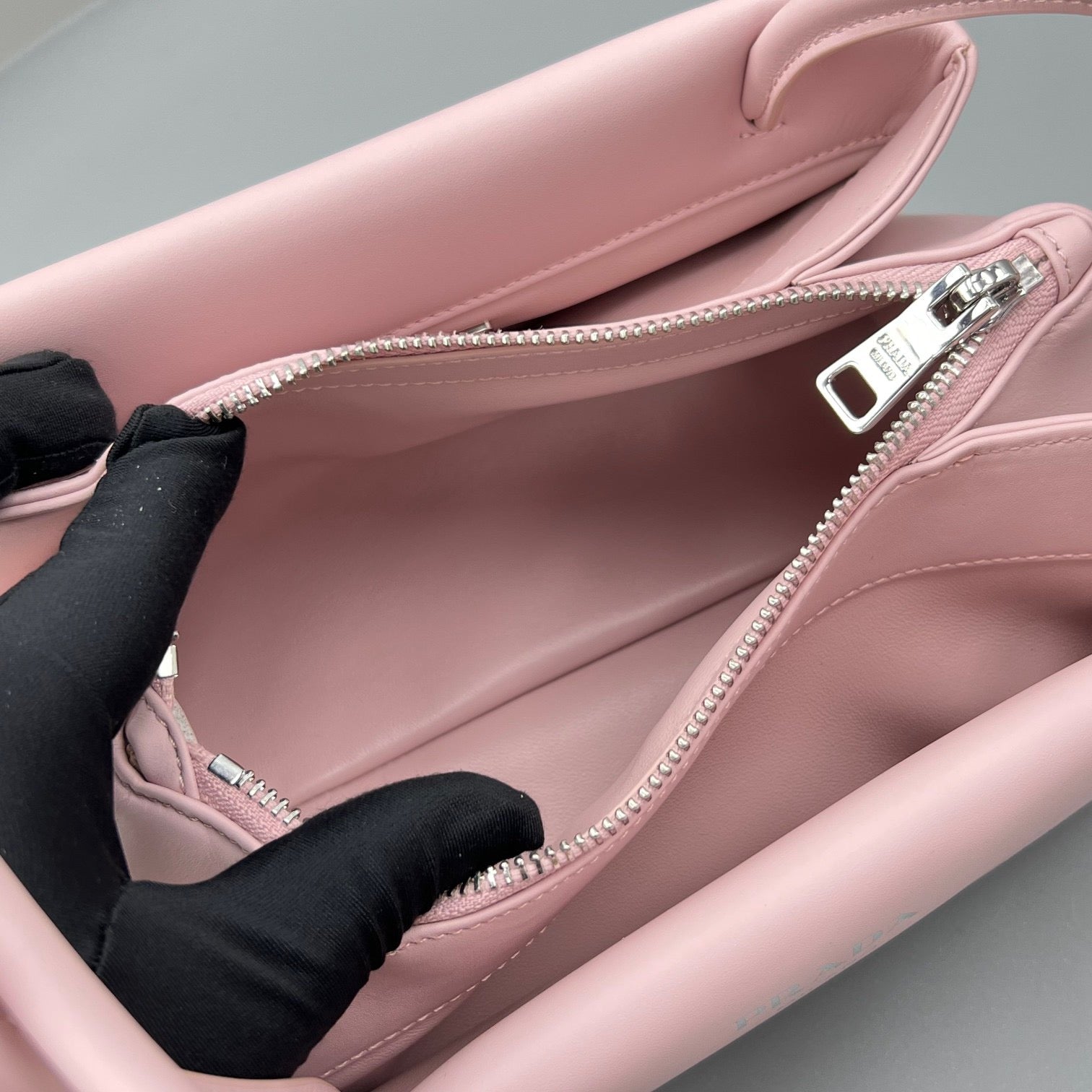 PD SMALL LEATHER BAG